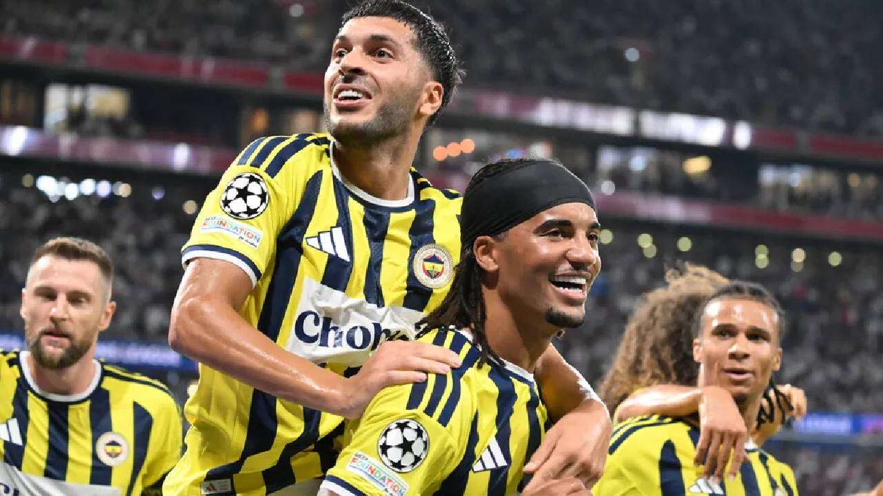 Fenerbahçe'de İsmail Kartal kararını açıkladı: 6 milyon euroluk yıldızına Prag karşısında ilk şans, hiç düşünmeden kabul etti! 2